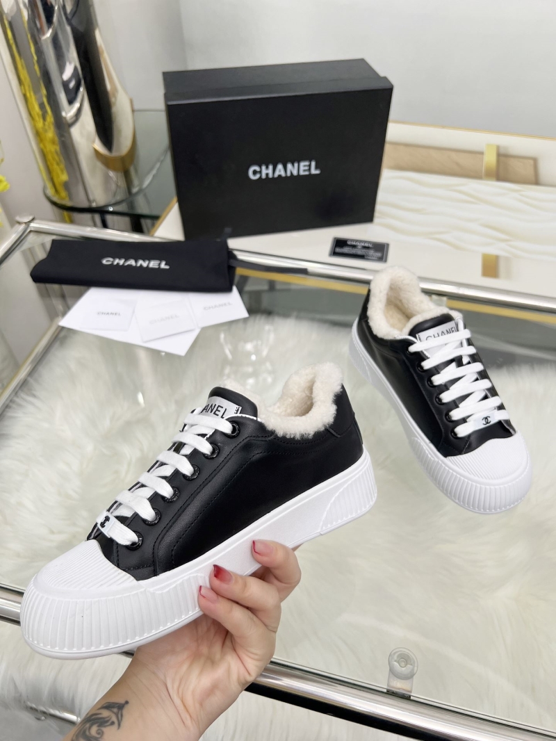 Ch**el sport shoes